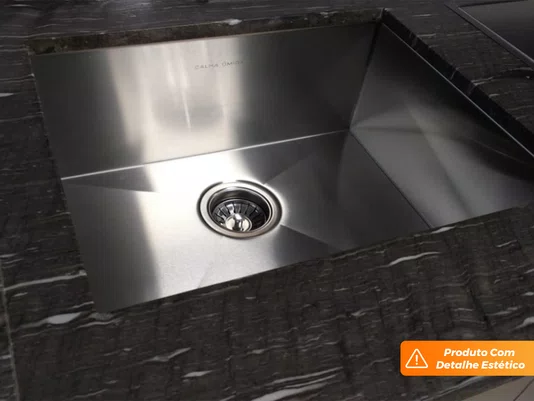 Pia De Embutir Quadratta 64x44cm Em Aço Inox Escovado Com Válvula De 4.1/2 (Outlet)