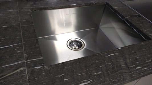 Cuba De Sobrepor Quadratta 50x40cm Em Aço Inox Escovado Com Válvula De 4.1/2