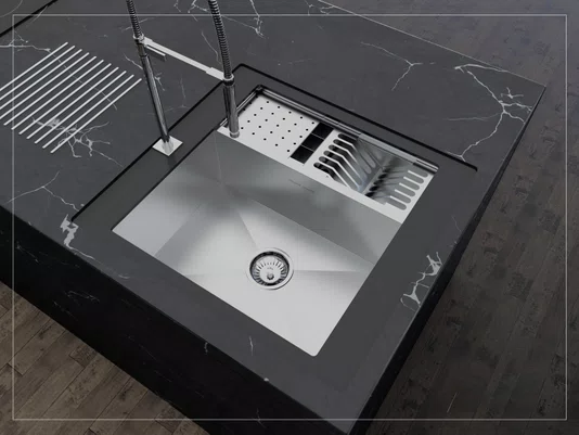 Cuba De Sobrepor Quadratta 54x58cm Em Aço Inox Escovado Com Kit Escorredor 3 Módulos Integrado e Válvula De 4.1/2