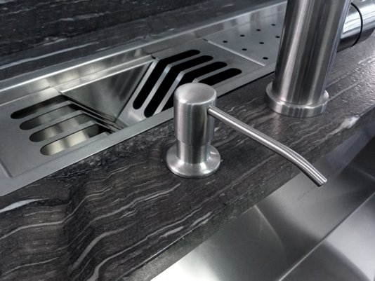 Dispenser Dosador Kitchen Para Bancada 300ml Em Aço Inox Escovado