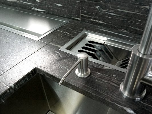 Dispenser Dosador Kitchen Para Bancada 300ml Em Aço Inox Escovado