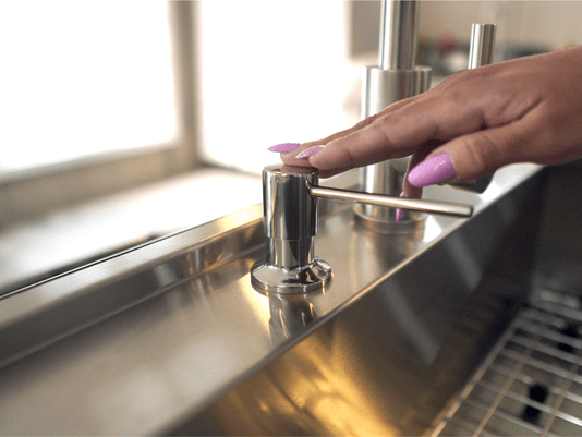 Dispenser Dosador Exclusive para Bancada 500ml Em Aço Inox Polido