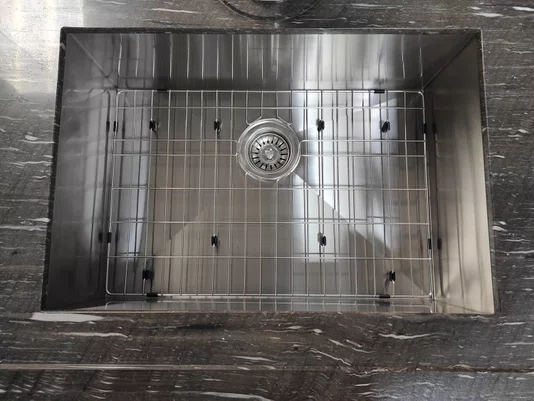 Grade Aramada Calha Úmida Quadratta 60x40cm Em Aço Inox Eletropolido
