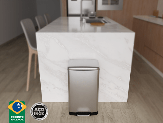 Lixeira Nobille 30L Com Pedal e Sistema de Amortecimento Para Tampa Em Aço Inox Escovado