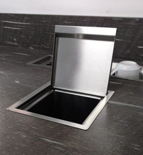 Lixeira Quadratta Kitchen 3,9L Em Aço Inox Escovado Com Tampa Articulada