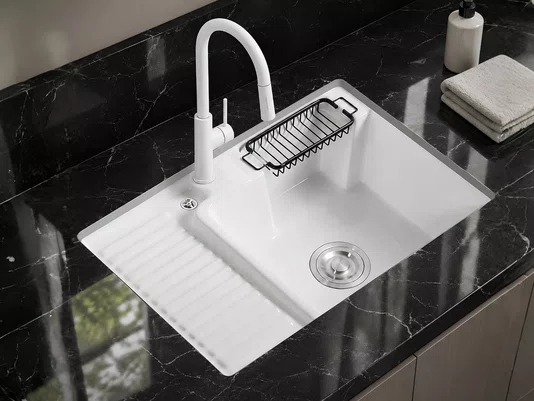 Tanque para Lavanderia em Cerâmica Branco 56x46cm com Torneira Extensível e Acessório